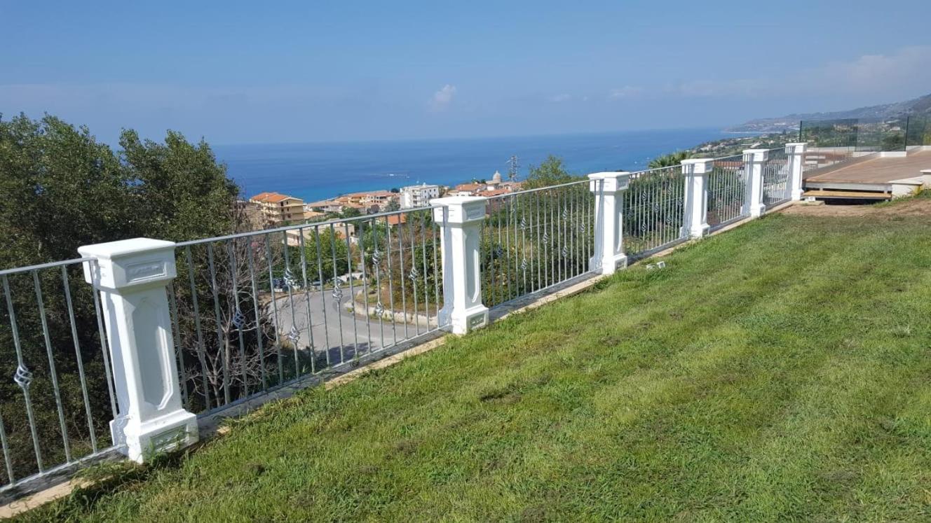 Villa Fontana Тропеа Екстериор снимка
